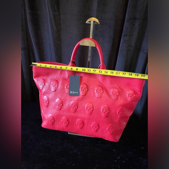 IO PELLE NWT Made In Italy RED Leather Skull Embossed Skull Tote - Picture 14 of 17